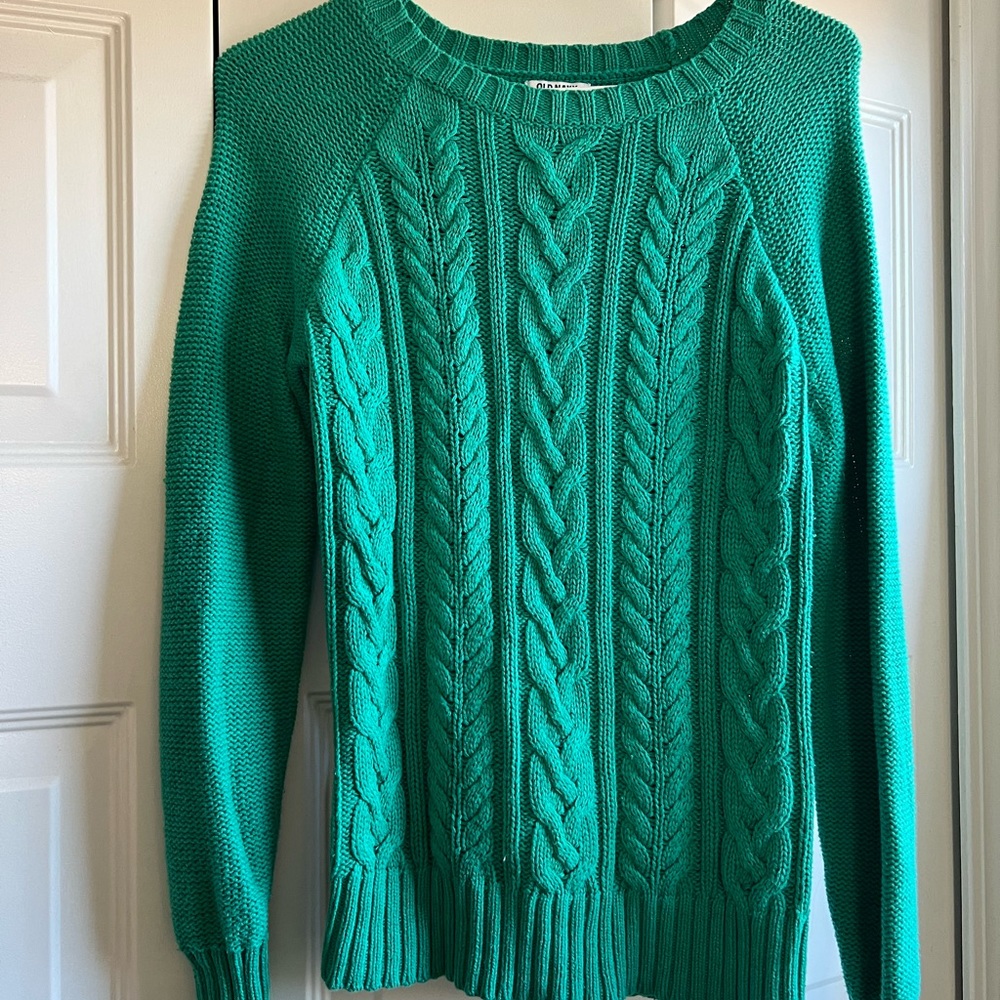 Old Navy Green Cable Knit Ling Sleeve Sweater